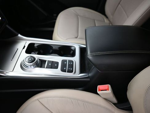 Used 2020 Ford Explorer Limited image 21