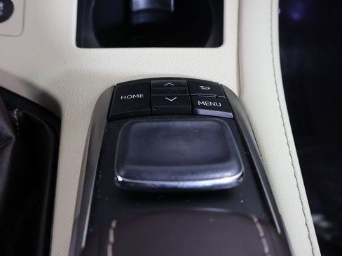 Used 2017 Lexus ES 350 image 4