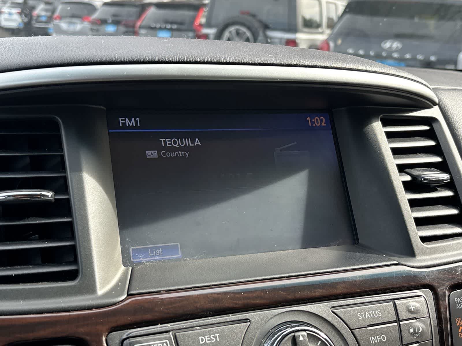 Used 2015 Nissan Pathfinder SL w/ SL Tech Package FWD image 24