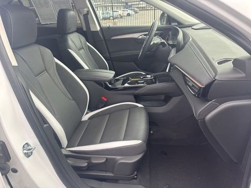 Used 2025 Buick Envision Sport Touring image 19