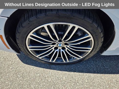 Used 2019 BMW 530e w/ M Sport Package image 17