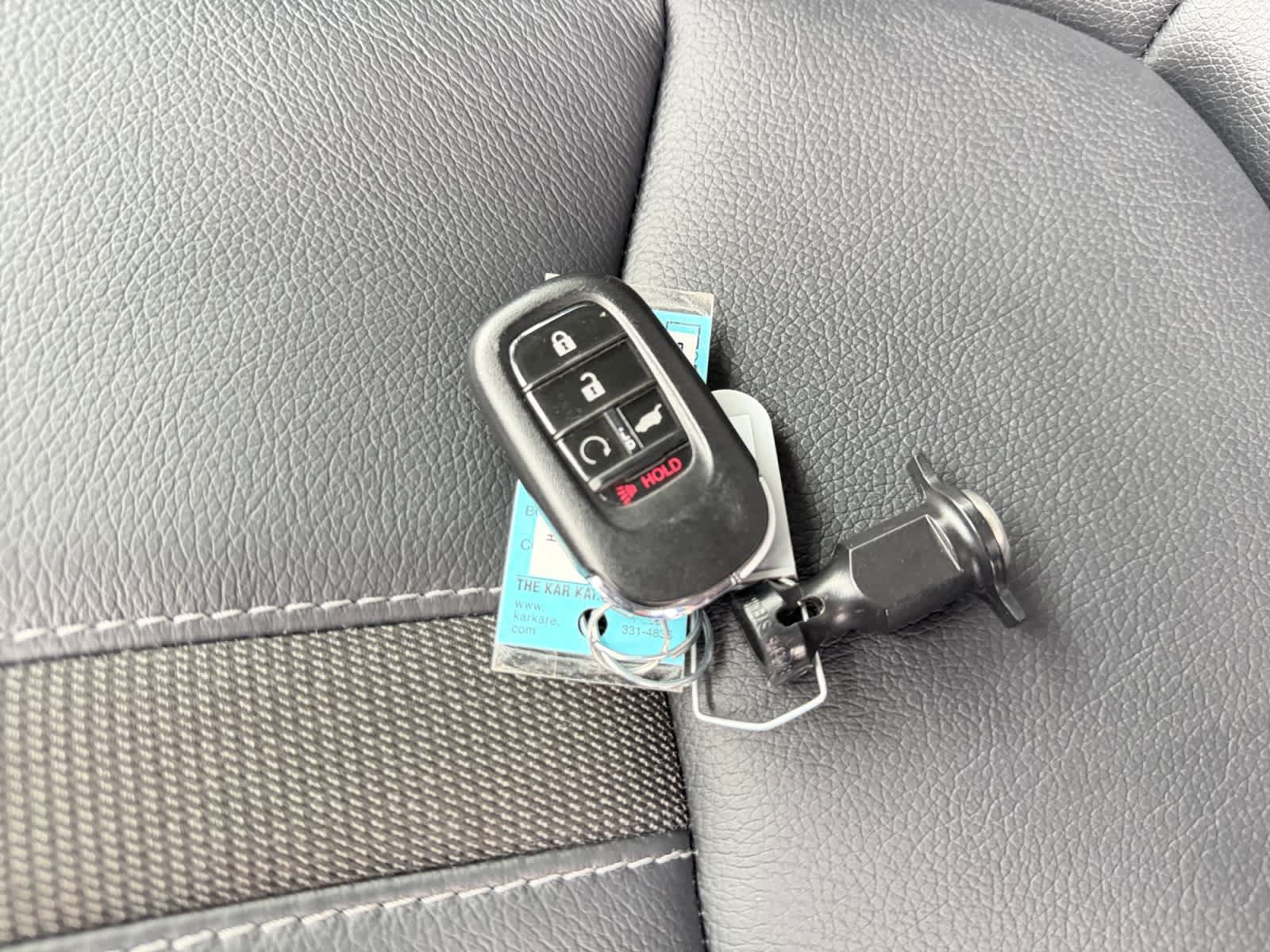 Used 2025 Honda Pilot EX-L image 9