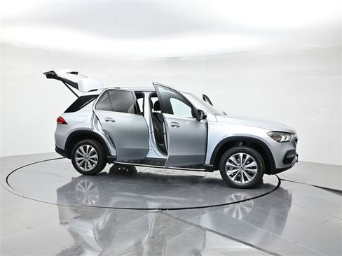 Used 2022 Mercedes-Benz GLE 350 GLE 350 w/ Premium Package image 47