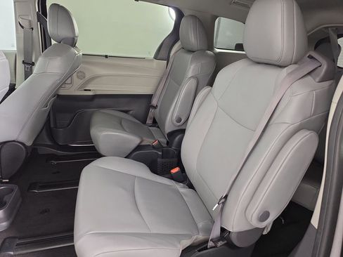 Certified 2024 Toyota Sienna XLE w/ XLE Plus Package FWD image 26