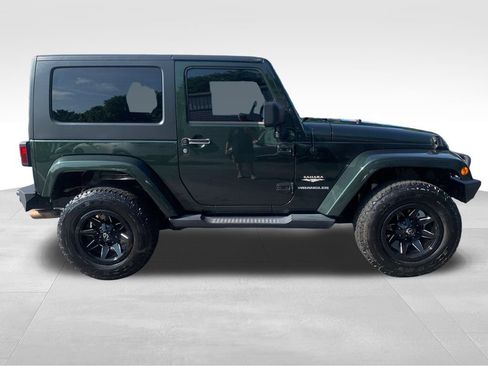 Used 2010 Jeep Wrangler Sahara w/ Dual Top Group AWD/4WD image 6