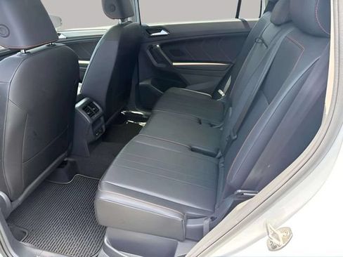 Used 2024 Volkswagen Tiguan Wolfsburg Edition AWD/4WD image 9
