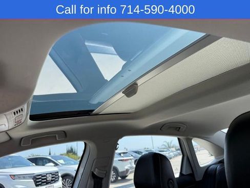 Used 2023 Volkswagen Jetta SE w/ Panoramic Sunroof Package FWD image 16