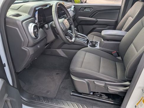 Used 2023 Chevrolet Colorado LT w/ LT Convenience Package image 8