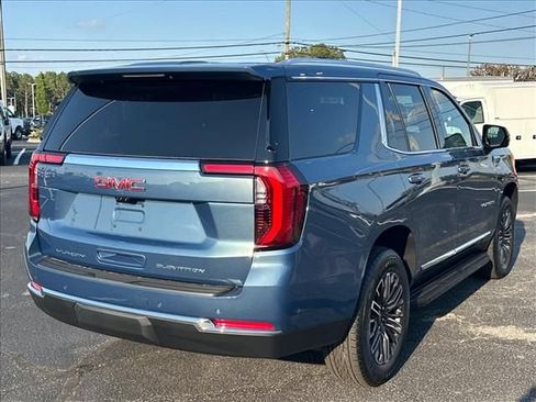 New 2026 GMC Yukon Elevation w/ Elevation Premium Package AWD/4WD image 13