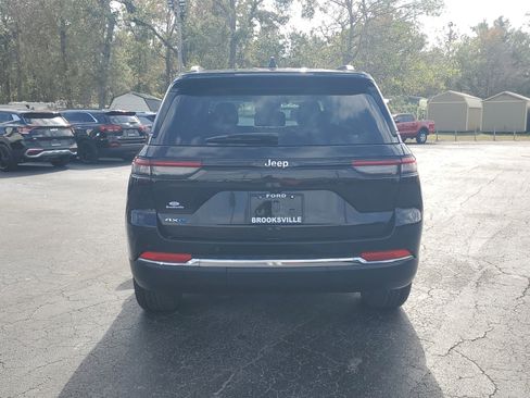 Used 2023 Jeep Grand Cherokee 4WD 4xe image 5