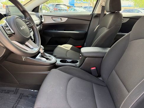 Used 2023 Kia Forte LXS FWD image 18