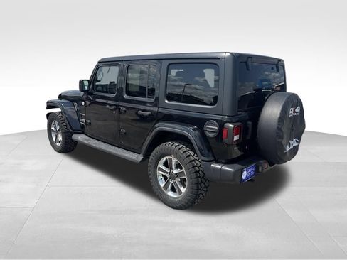 Used 2020 Jeep Wrangler Unlimited Sahara AWD/4WD image 4