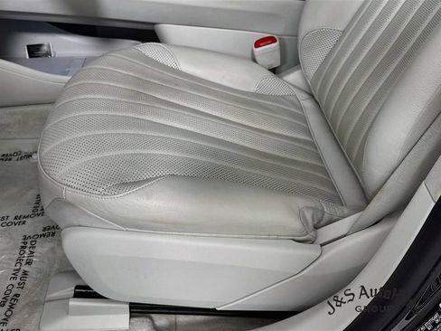 Used 2023 Mercedes-Benz EQS 580 4MATIC Sedan image 26
