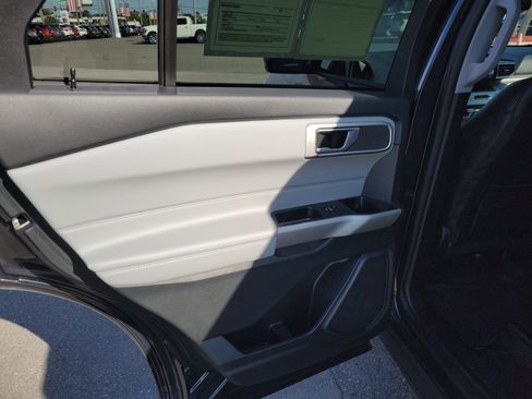 Certified 2023 Ford Explorer XLT w/ Equipment Group 202A image 24