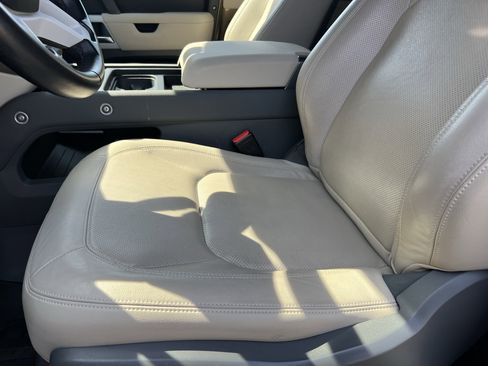 Certified 2023 Land Rover Defender 90 S image 19