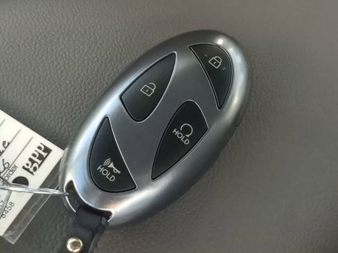 Used 2025 Hyundai Elantra Sport image 26