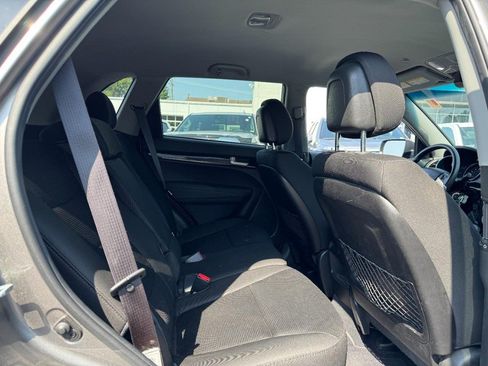 Used 2015 Kia Sorento LX FWD image 7