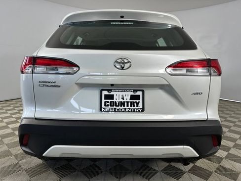 Used 2022 Toyota Corolla Cross L AWD/4WD image 6