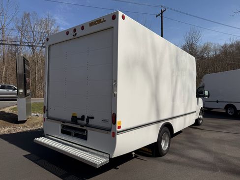 New 2025 GMC Savana 3500 Extended w/ Power Convenience Package image 5