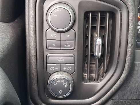 Used 2022 Chevrolet Silverado 1500 Custom image 20