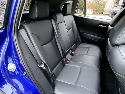 Certified 2024 Toyota Corolla Cross XLE image 18