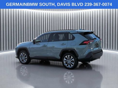 Used 2021 Toyota RAV4 XLE Premium FWD image 7