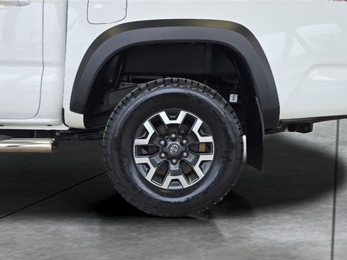 Used 2023 Toyota Tacoma TRD Off-Road image 27