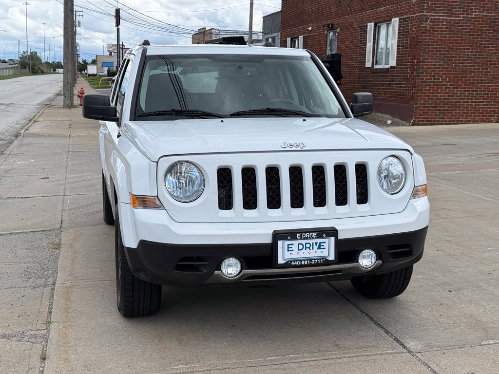 Used 2017 Jeep Patriot High Altitude AWD/4WD image 4