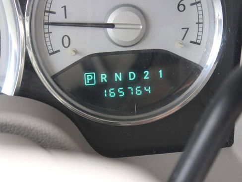 Used 2007 Chrysler Aspen Limited AWD/4WD image 10