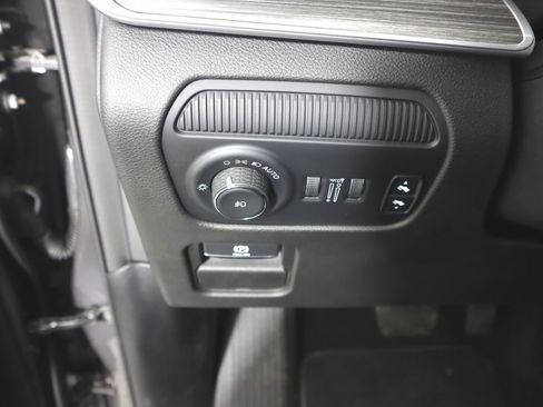 Used 2023 Jeep Wagoneer Series II w/ Premium Group I image 20