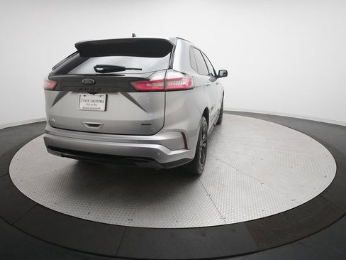 Used 2022 Ford Edge SE w/ Black Appearance Package image 36