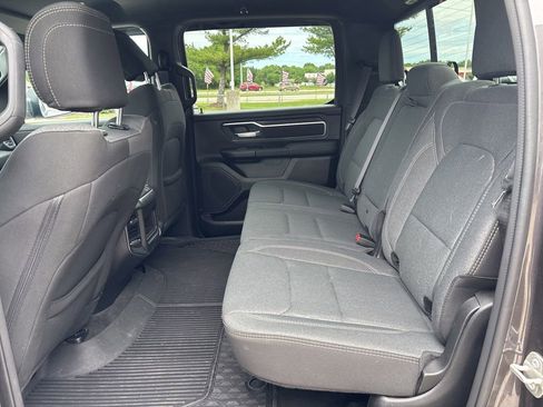 Used 2024 RAM 1500 Big Horn AWD/4WD image 38