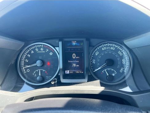 Used 2023 Toyota Tacoma TRD Sport w/ Technology Package RWD image 12