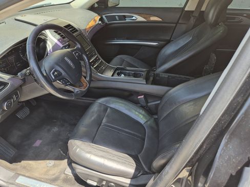 Used 2013 Lincoln MKZ FWD image 10