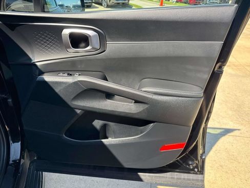 Used 2025 Kia Sorento S w/ Panoramic Sunroof Package FWD image 15