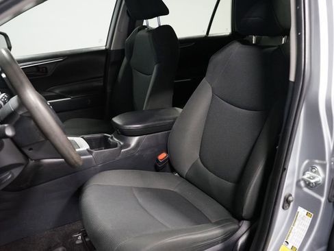 Certified 2024 Toyota RAV4 LE FWD image 25