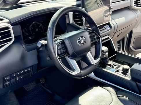 Used 2023 Toyota Sequoia Platinum image 4