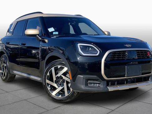 Used 2025 MINI Cooper Countryman S w/ Comfort Package Max image 3