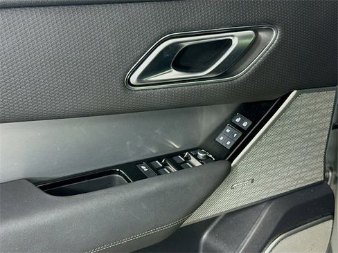 Certified 2023 Land Rover Range Rover Velar R-Dynamic S image 20