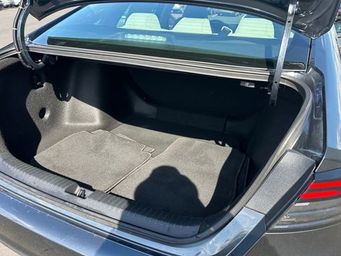 Used 2023 Honda Accord LX image 19