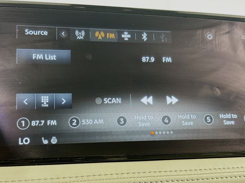Used 2023 Nissan Ariya FWD image 21