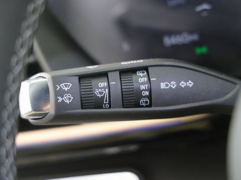 Used 2025 Buick Envision Sport Touring image 27