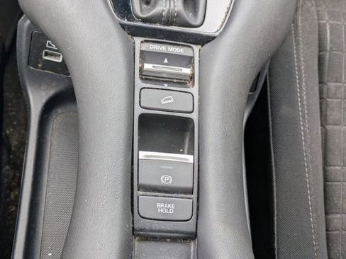 Used 2023 Honda HR-V LX image 32