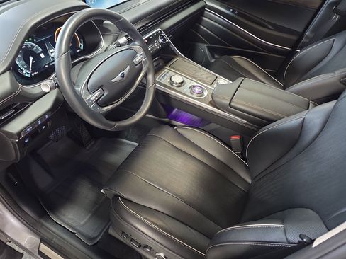 Used 2024 Genesis GV80 2.5T w/ Prestige Package image 16