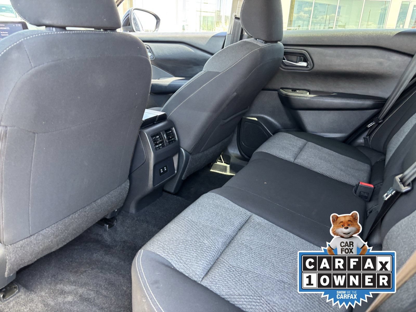Certified 2025 Nissan Rogue SV FWD image 18
