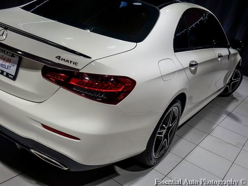 Used 2022 Mercedes-Benz E 350 4MATIC Sedan image 8