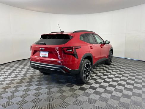 New 2026 Chevrolet Trax RS w/ Driver Confidence Package FWD image 5