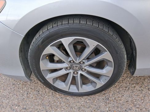 Used 2014 Honda Accord EX-L image 18