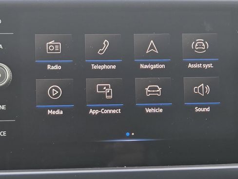 Used 2024 Volkswagen Taos SE image 25