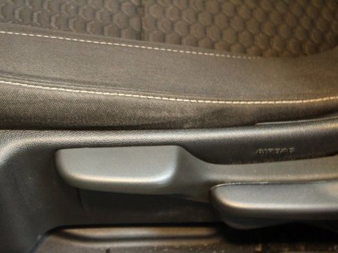 Used 2019 GMC Acadia SLE image 19